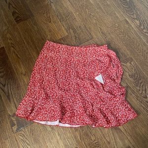 Size: M (fits a bit big)